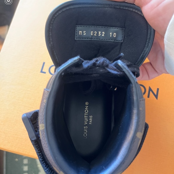 Men’s Louis Vuitton Shoes size 10 - Picture 5 of 8